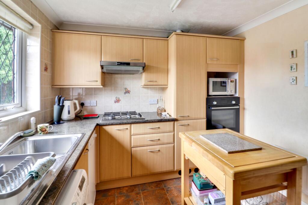 Kitchen and appliances