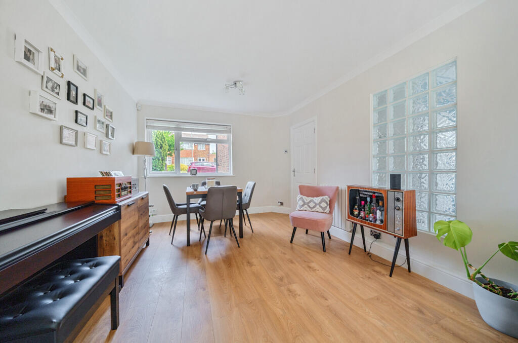 22-681b9607318de-...