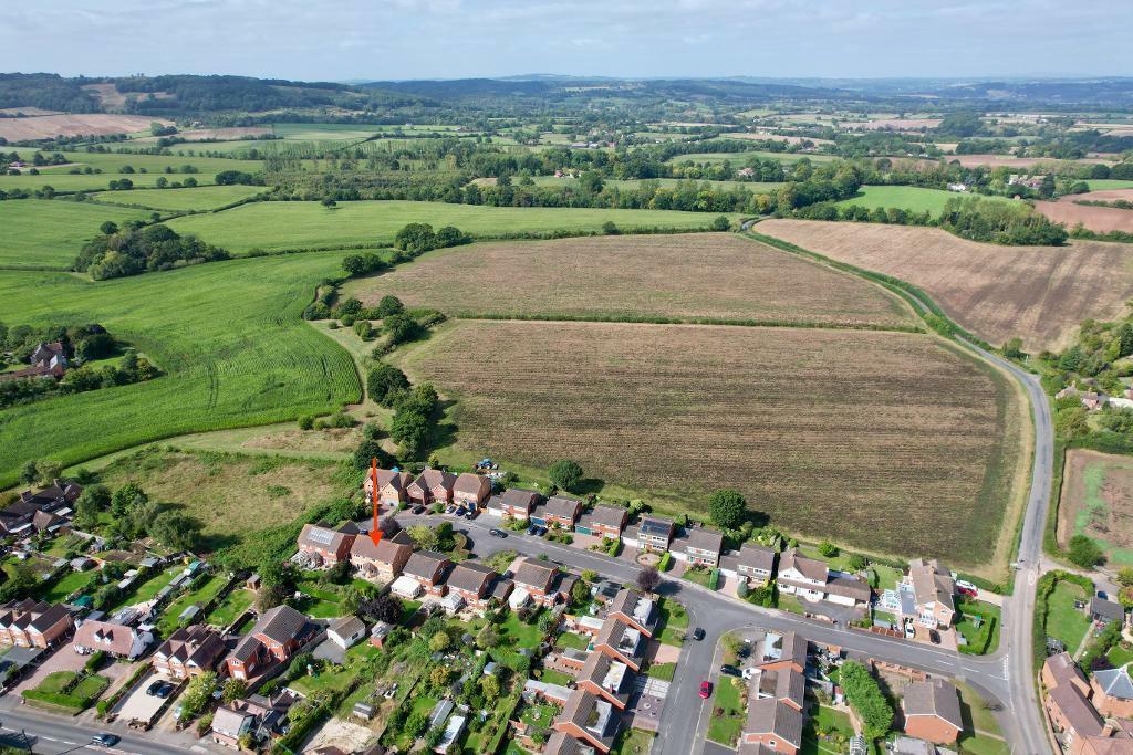 Superb location &amp; countryside walks
