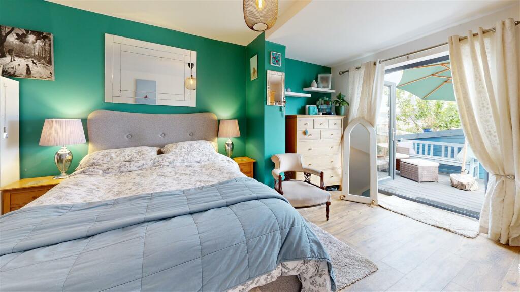 Master Bedroom with En Suite