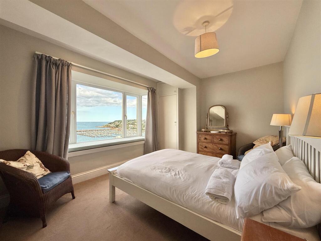 Four Decks - Bedroom 1.jpg