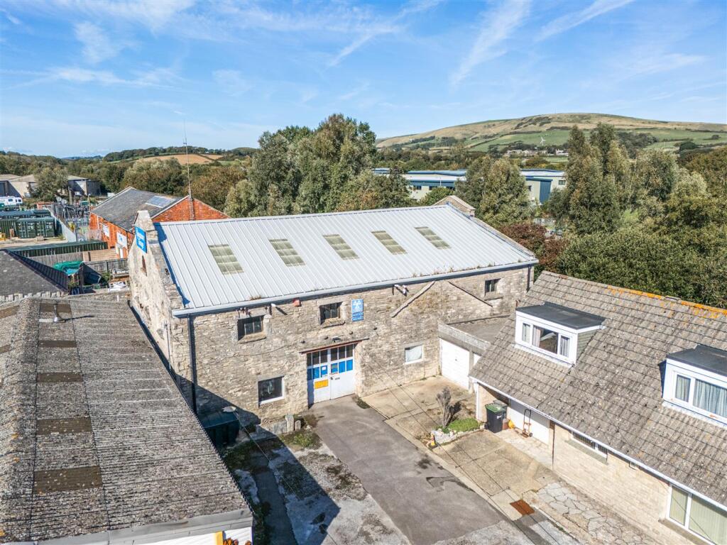 1360404-DJI_20250929112414_0579_D (1).jpg