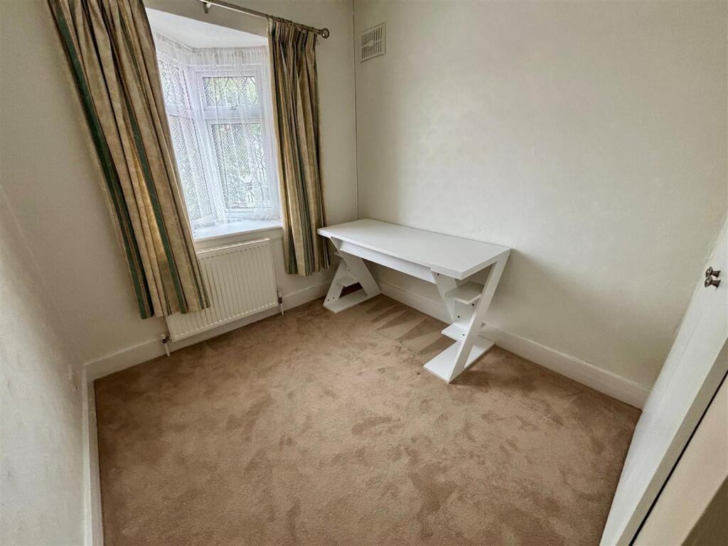 Small Bedroom.jpg