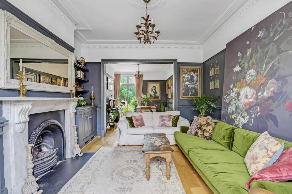 02-5c7bJHPropWorld - 62 Byne Road - 5-medium.jpg