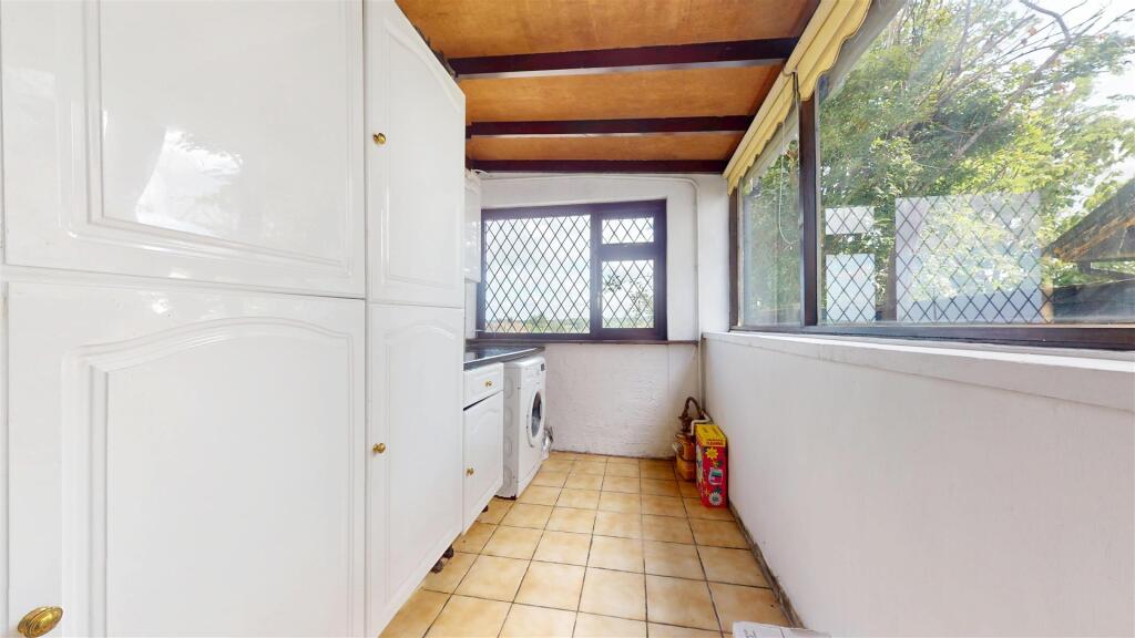 Red Cat Lane Utility