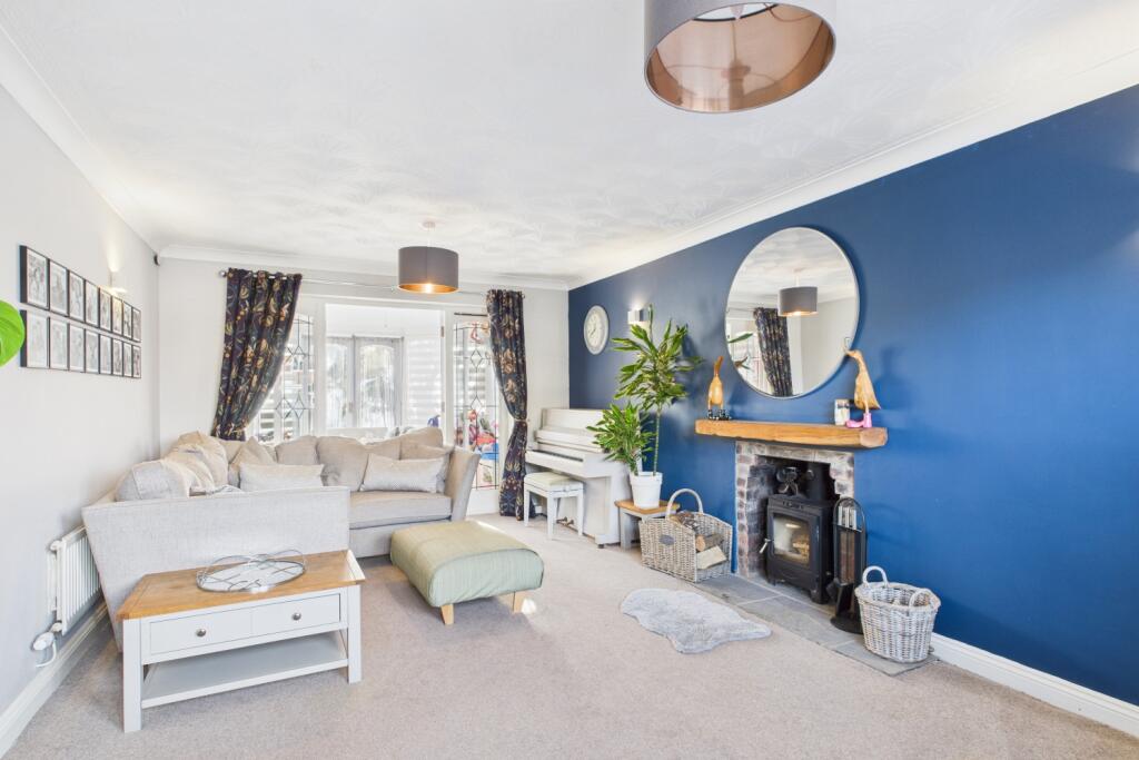 EweMove Spalding - Pinchbeck - Living Room