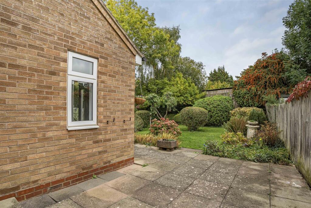 Stepping Stones, Stubbs Road
