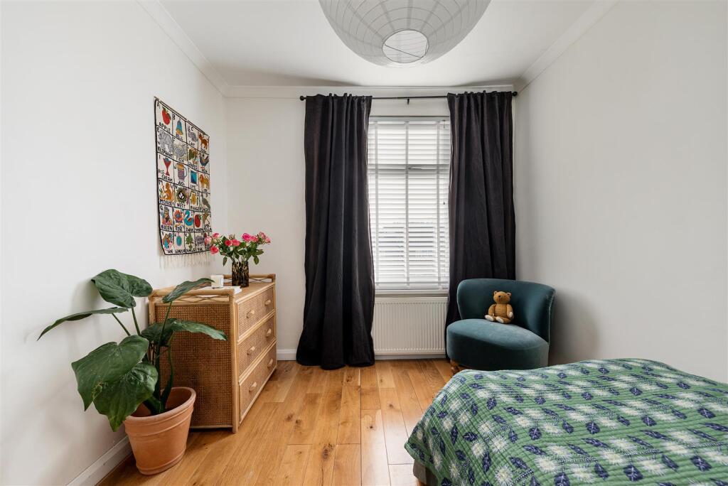 Acacia Road E17