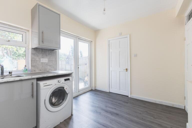 Kitchen/Breakfast Rm