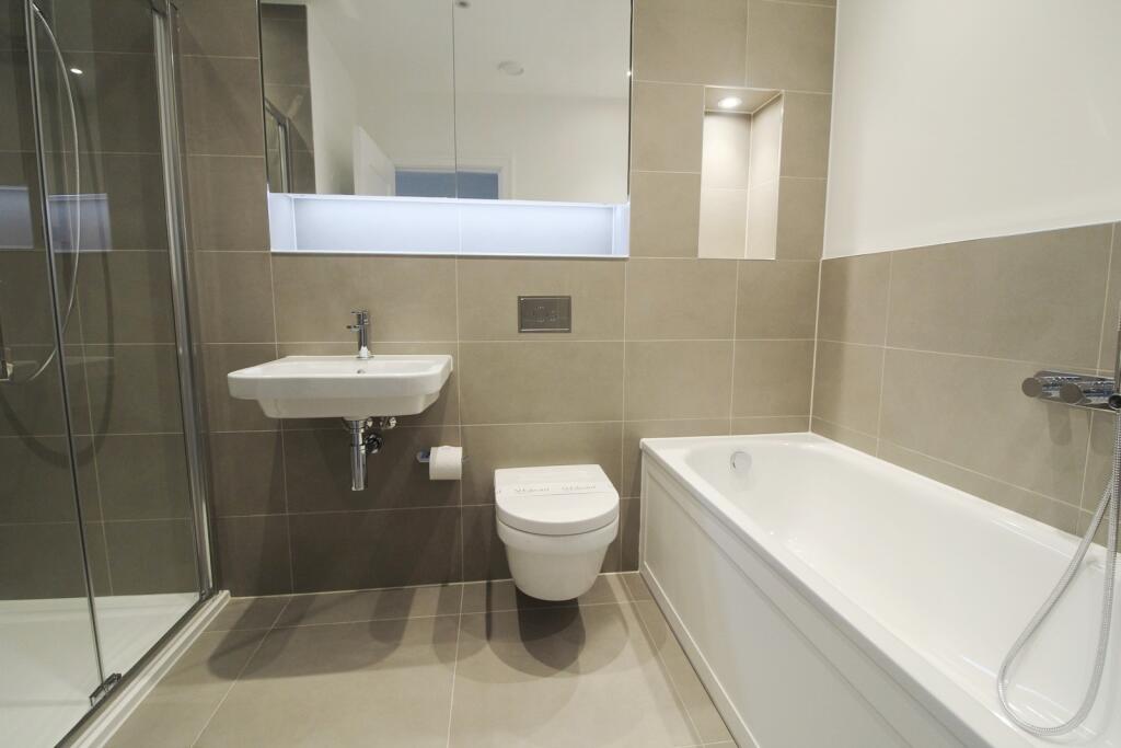 Main bathroom