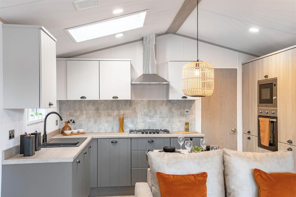 1725291596-sherwood-lodge-4-1-retouched_2024-05-08