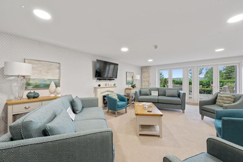 Homeowners Lounge
