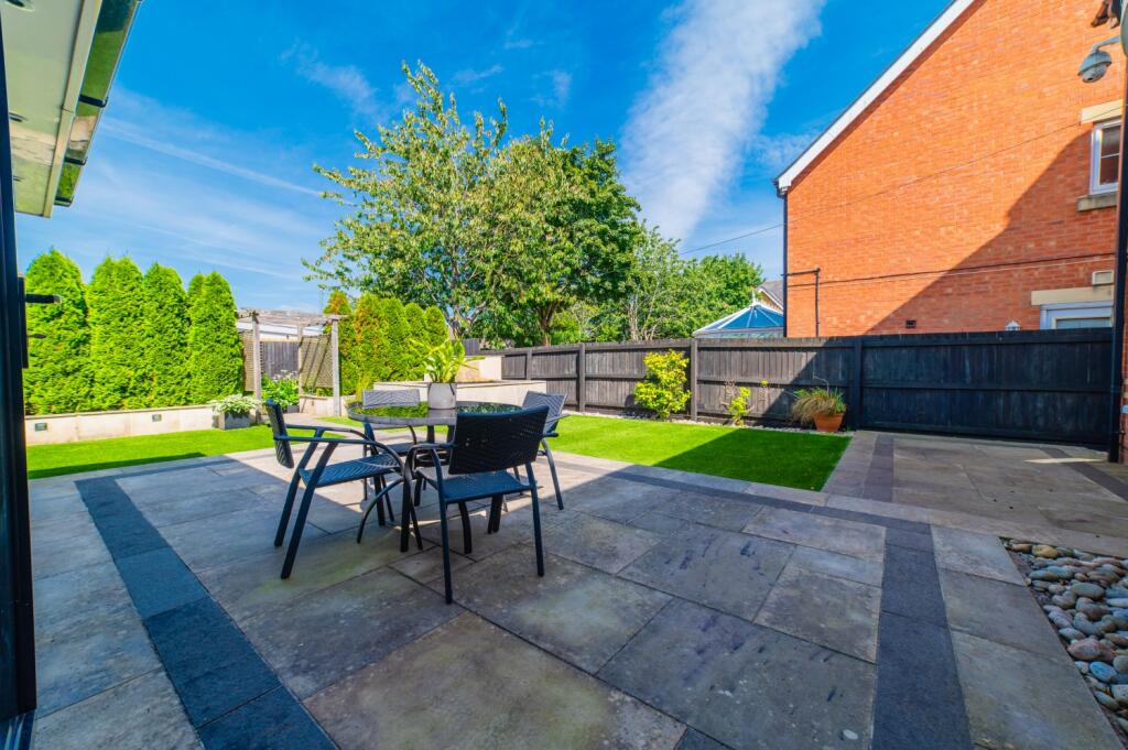 Award-winning Media team on EVERY Listing_25