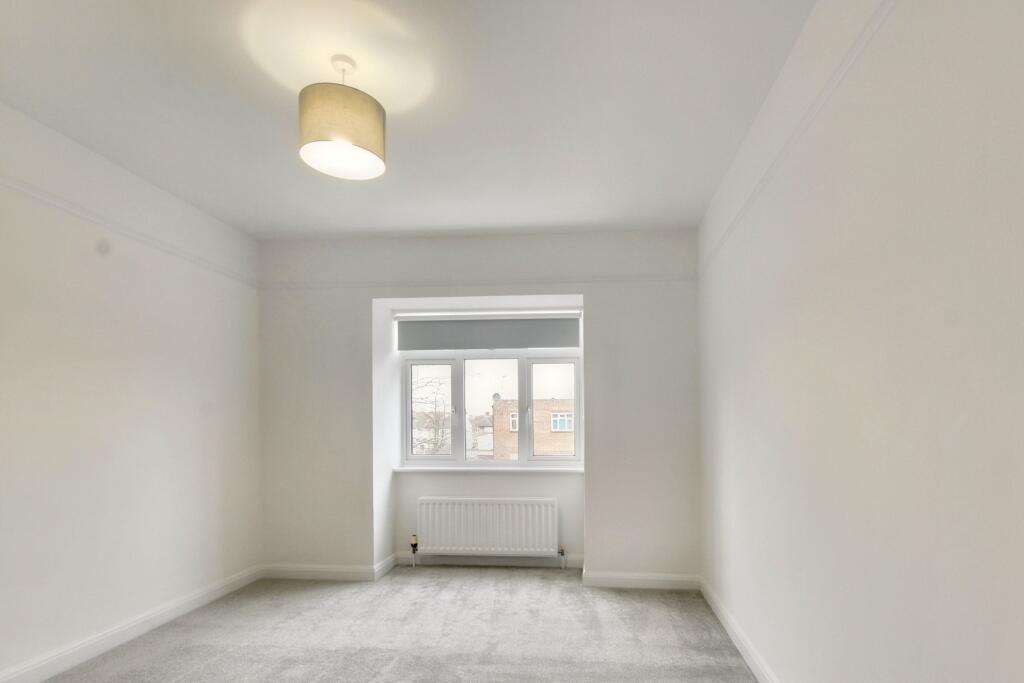 5.bedroom.jpg