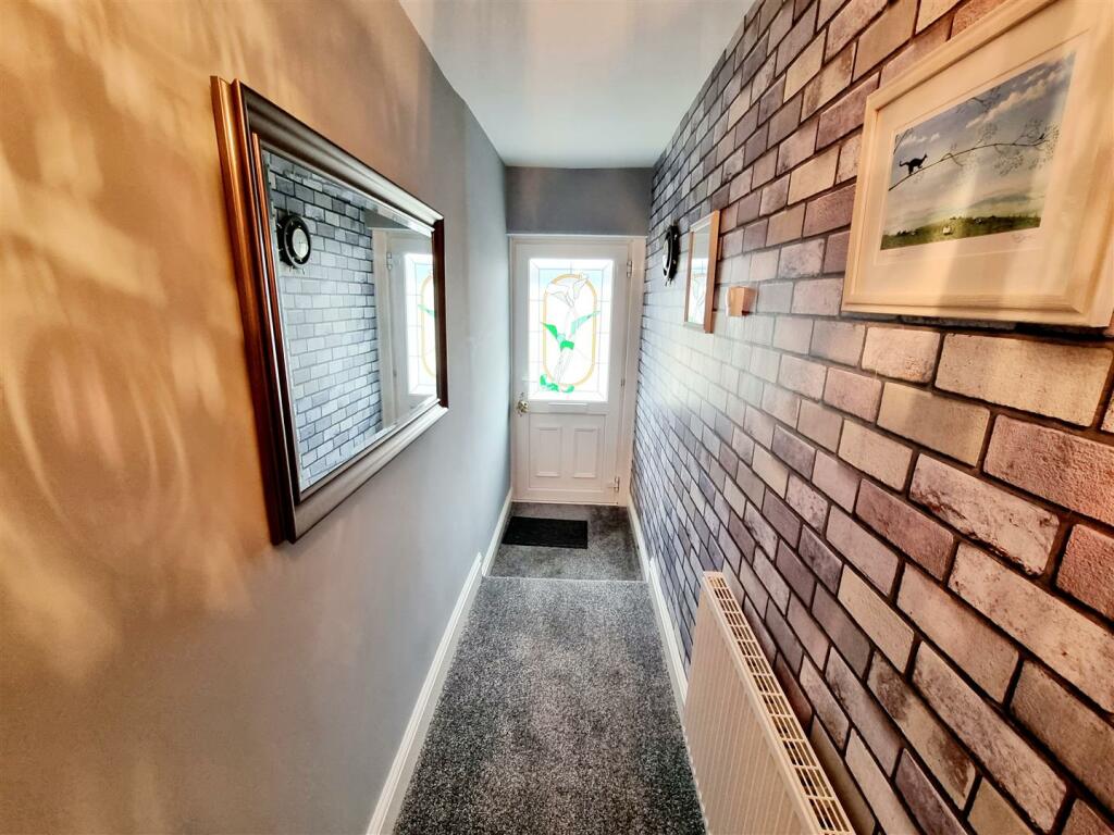 Hallway.jpg