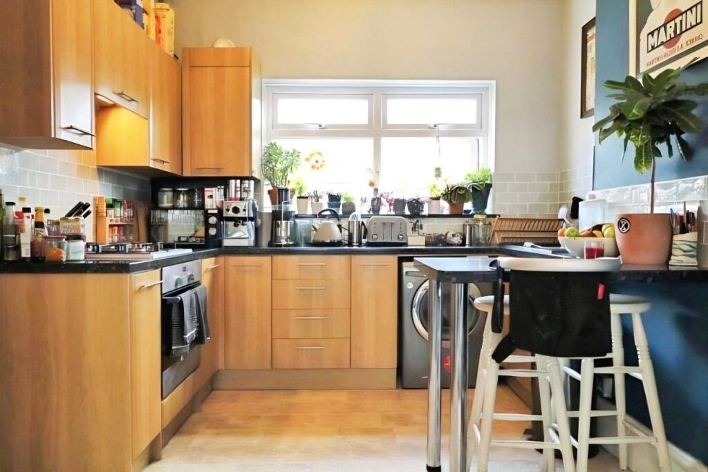 Spacious Kitchen