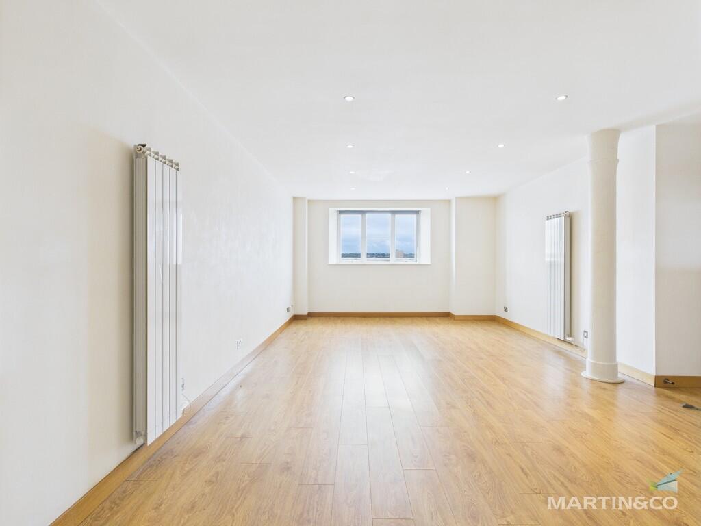 CAM03111G0-PR0352...