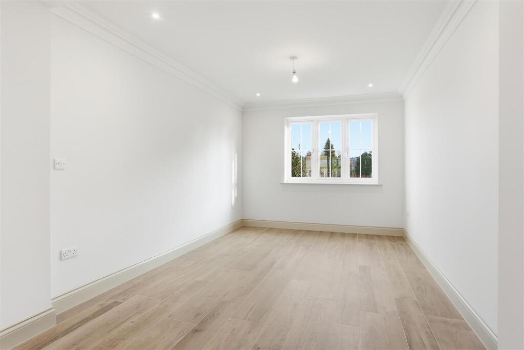 1578342896 - 5 Amberwood Grove -55.jpg