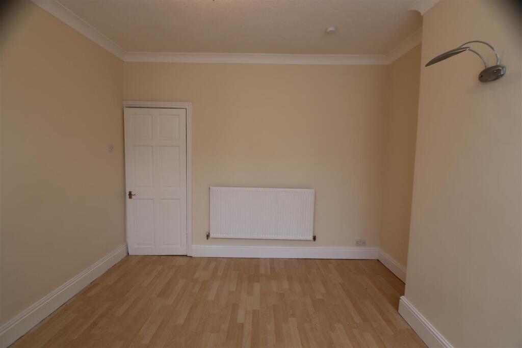 Front reception room.JPG
