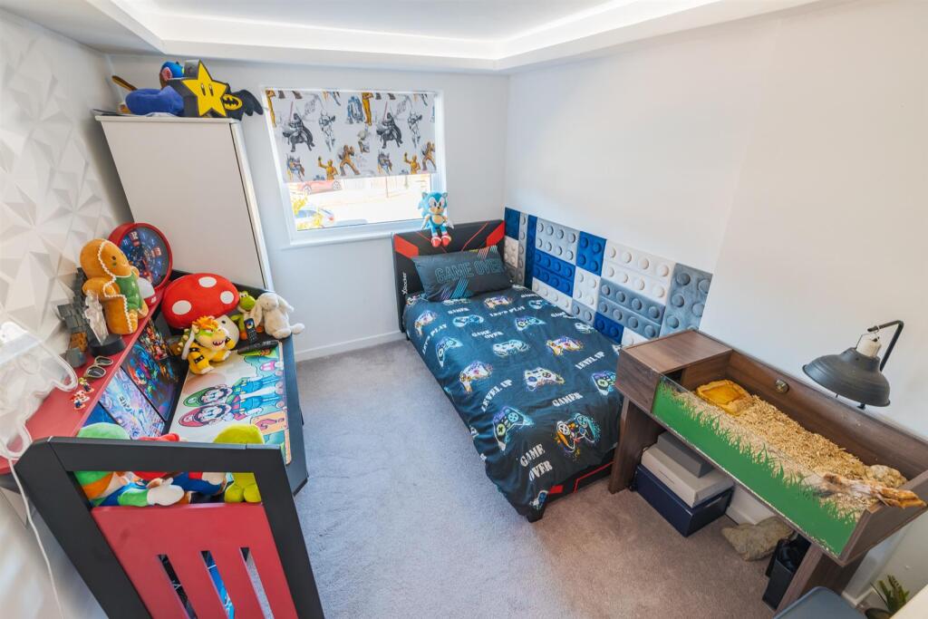 207, Brookhurst Avenue-45.jpg