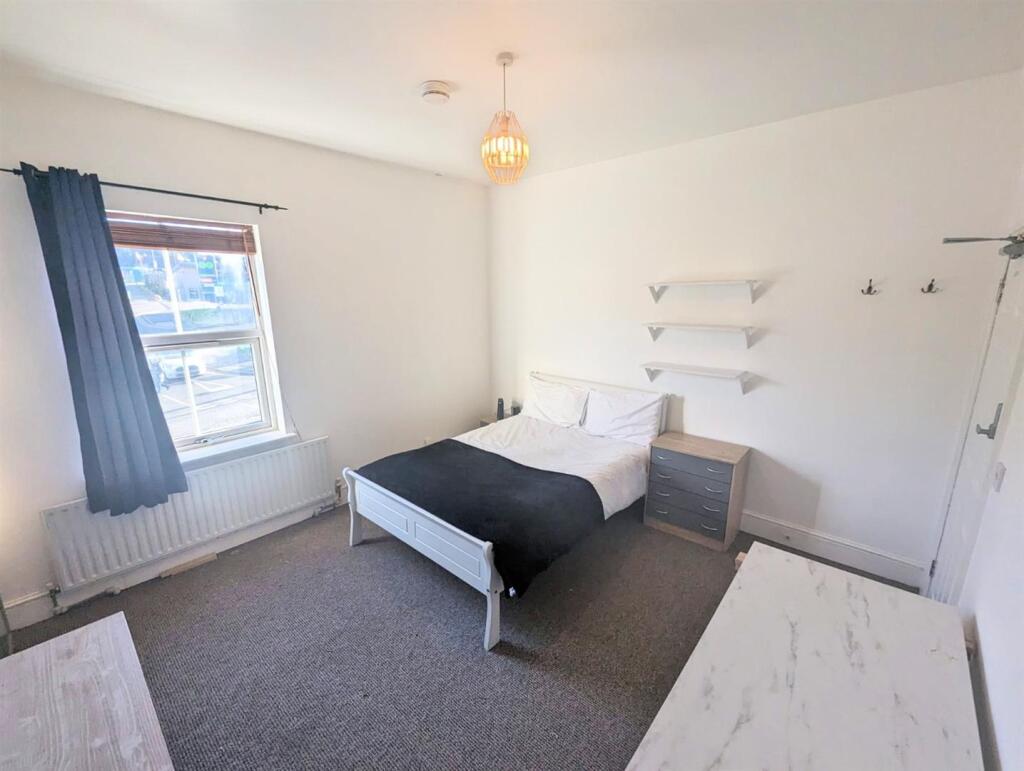 Room 4