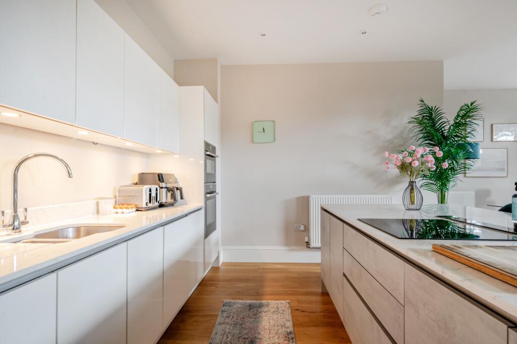 Side kitchen