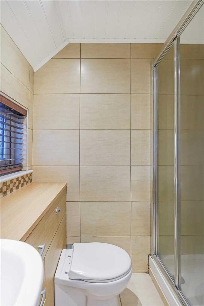 En-Suite (2)