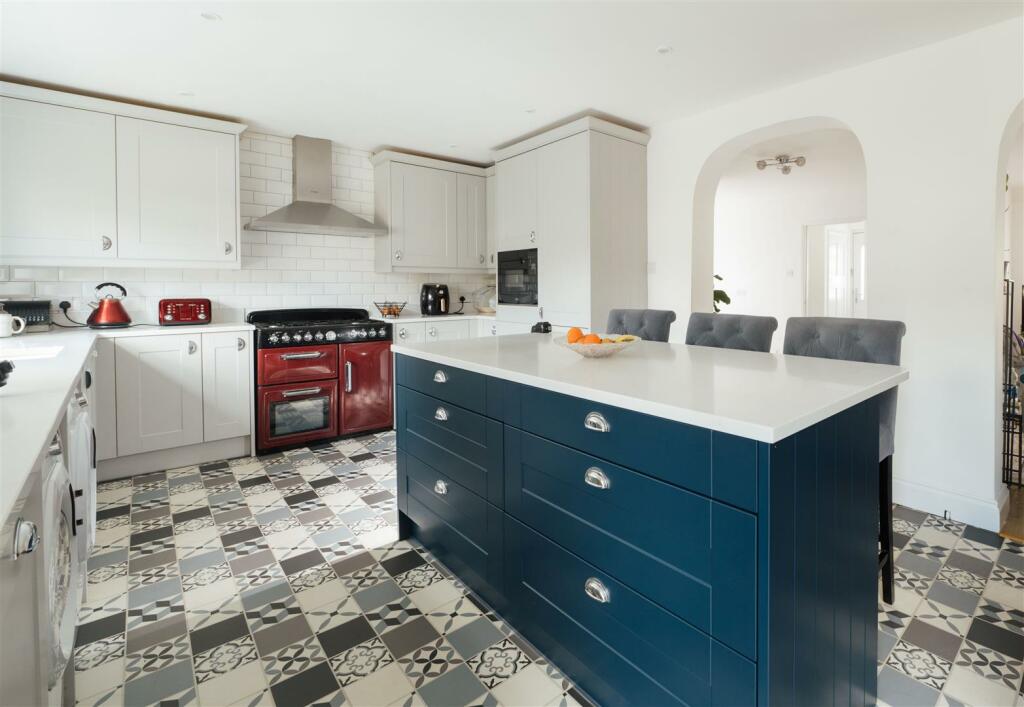 4 Beaumont Close, Hitchin-22.jpg