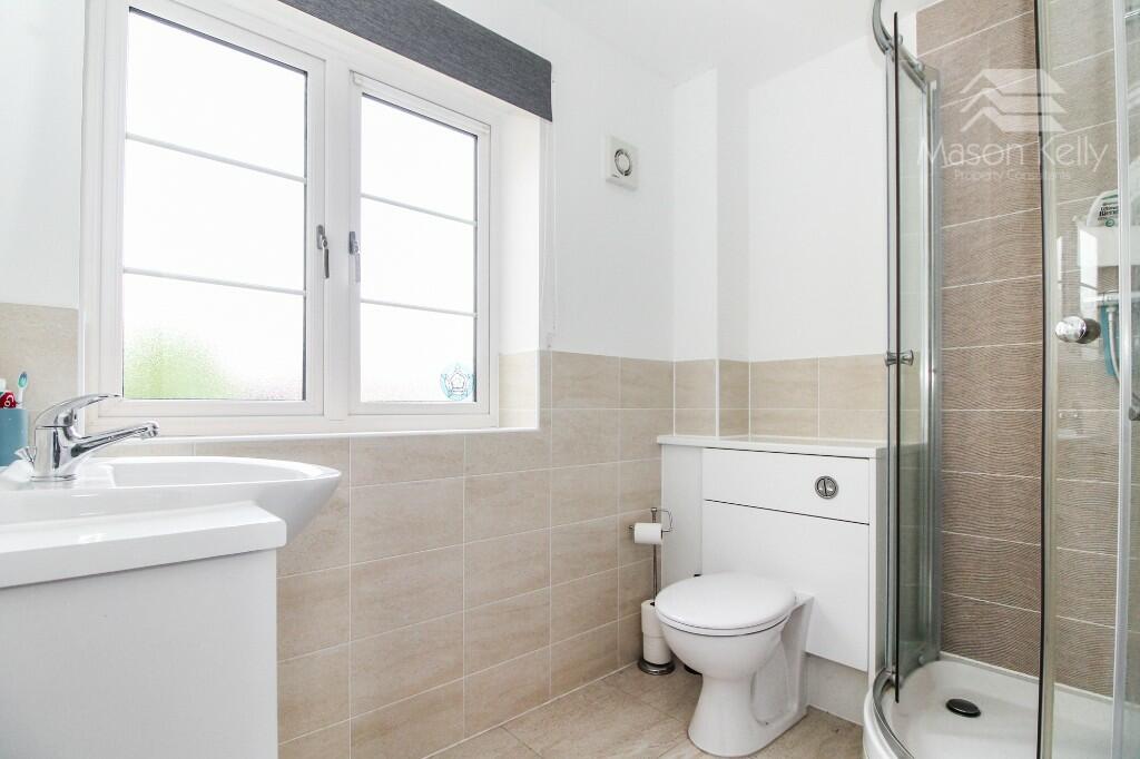 EN SUITE