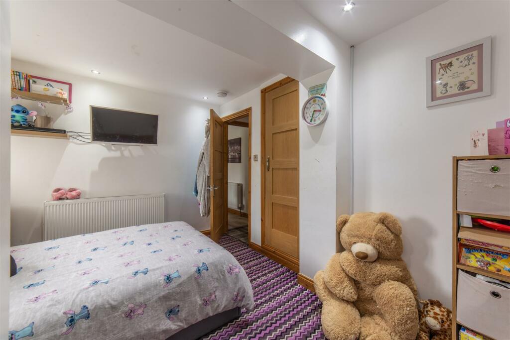 106 Pilton Vale-2.jpg