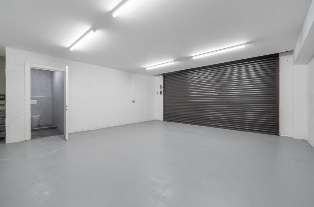 1372929-37-69023c...