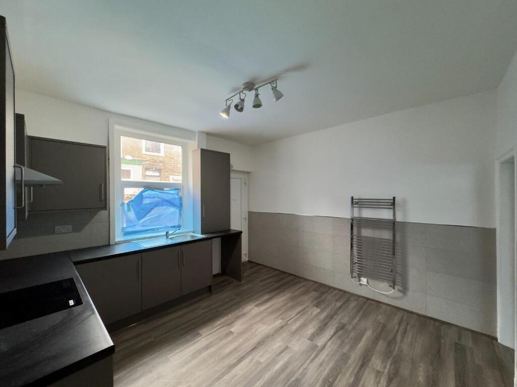 Scarlett Street, Burnley