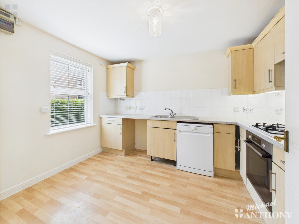 CAM03852G0-PR0293-STILL001