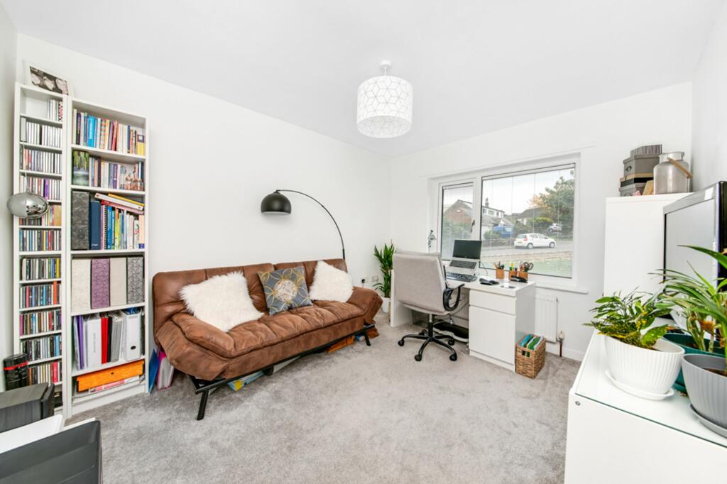 HOME OFFICE/GROUND FLOOR BEDROOM