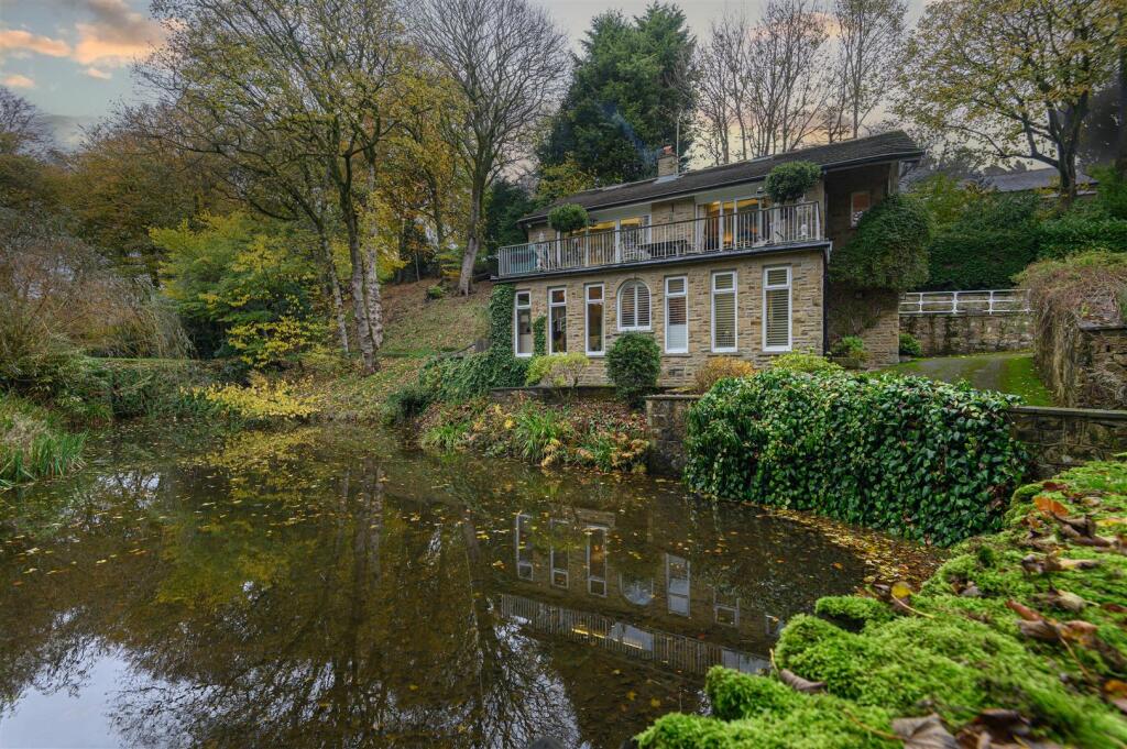 Lake House, The Grove, Shelf, HX3 7PD