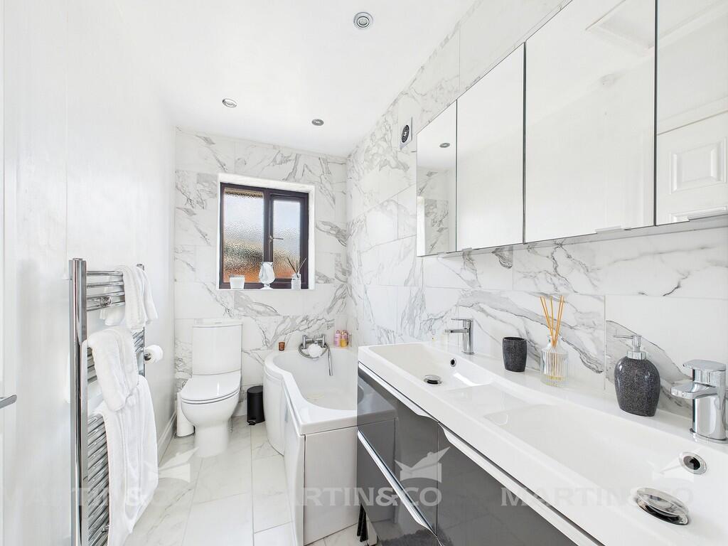 CAM02406G0-PR0483...