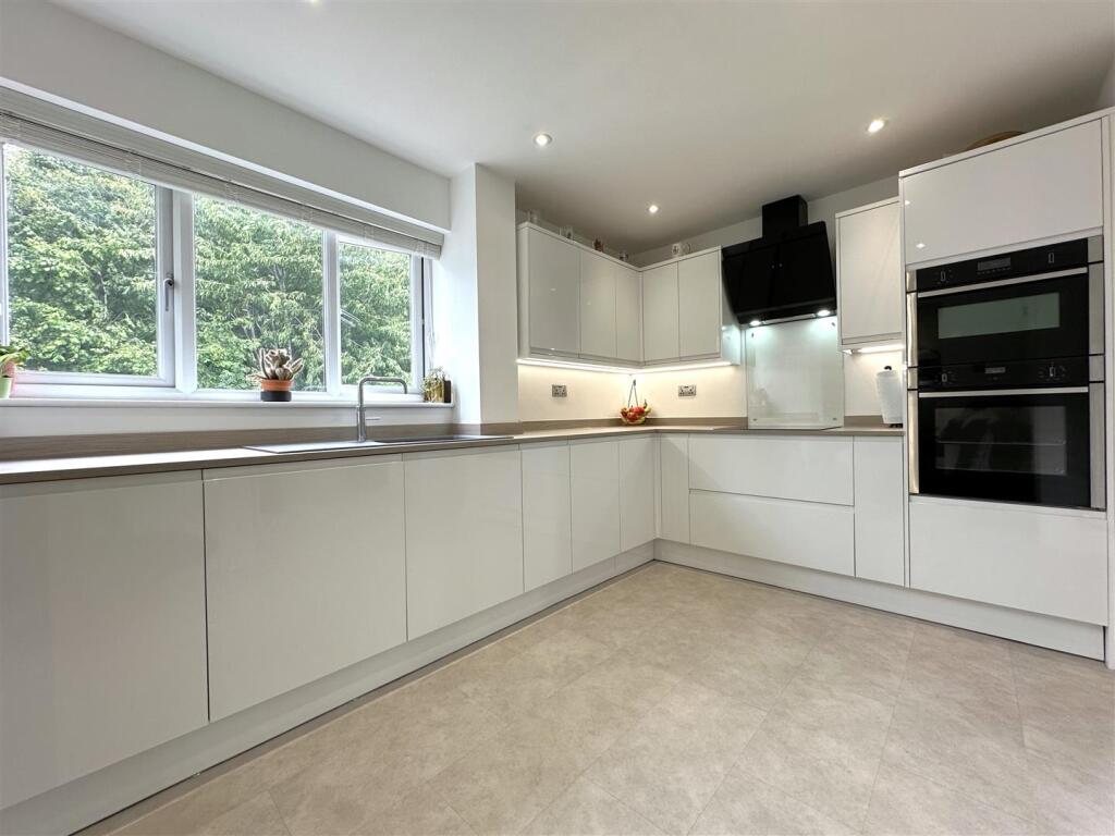 STUNNING Modern Kitchen 101