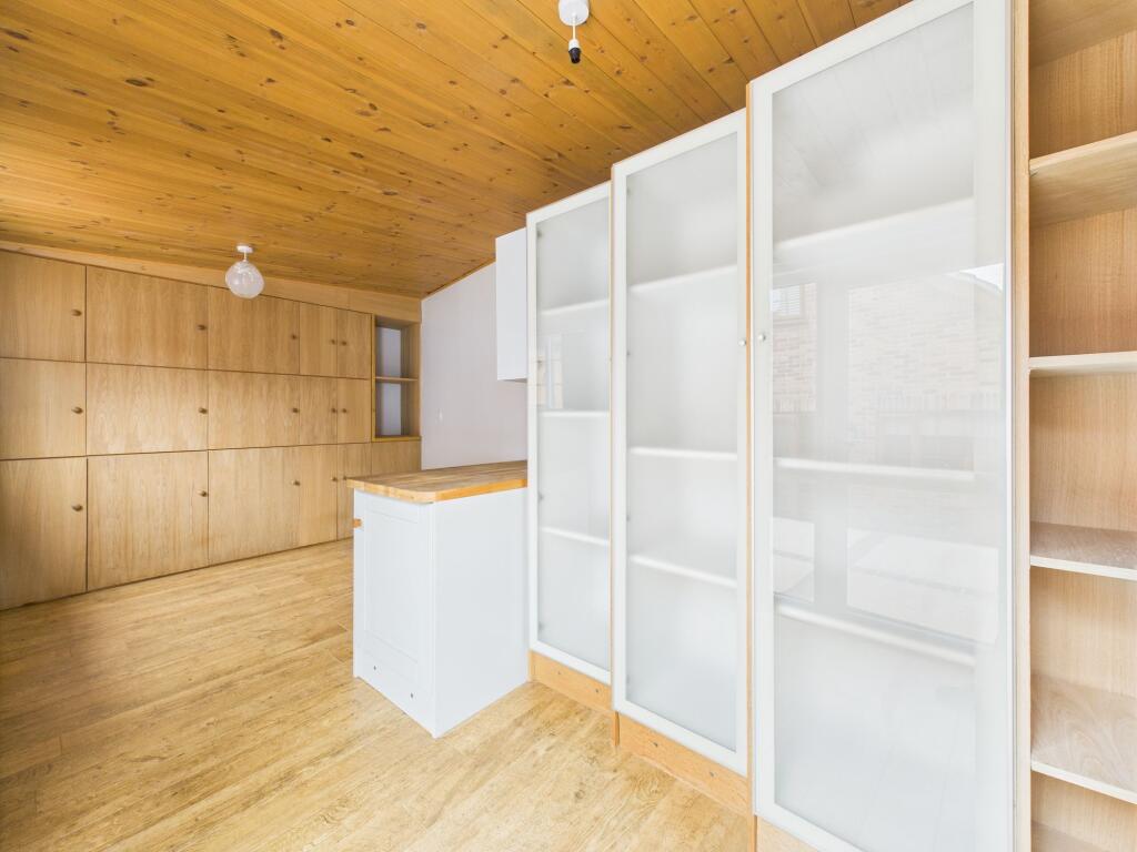 Studio/Office