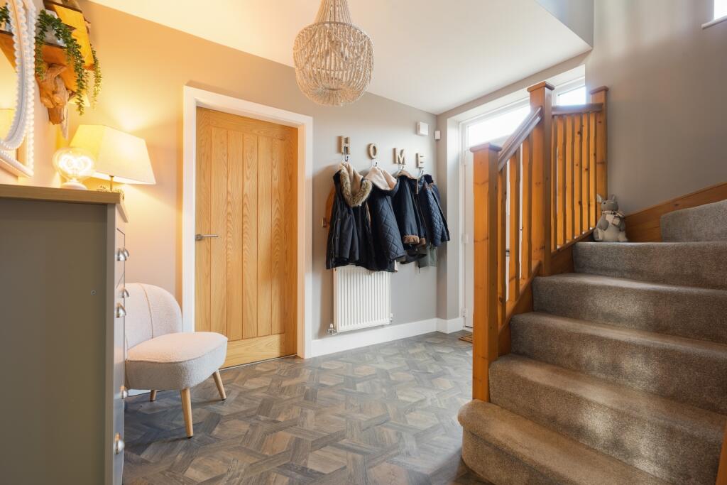 EweMove Estate Agent Scunthorpe Hallway
