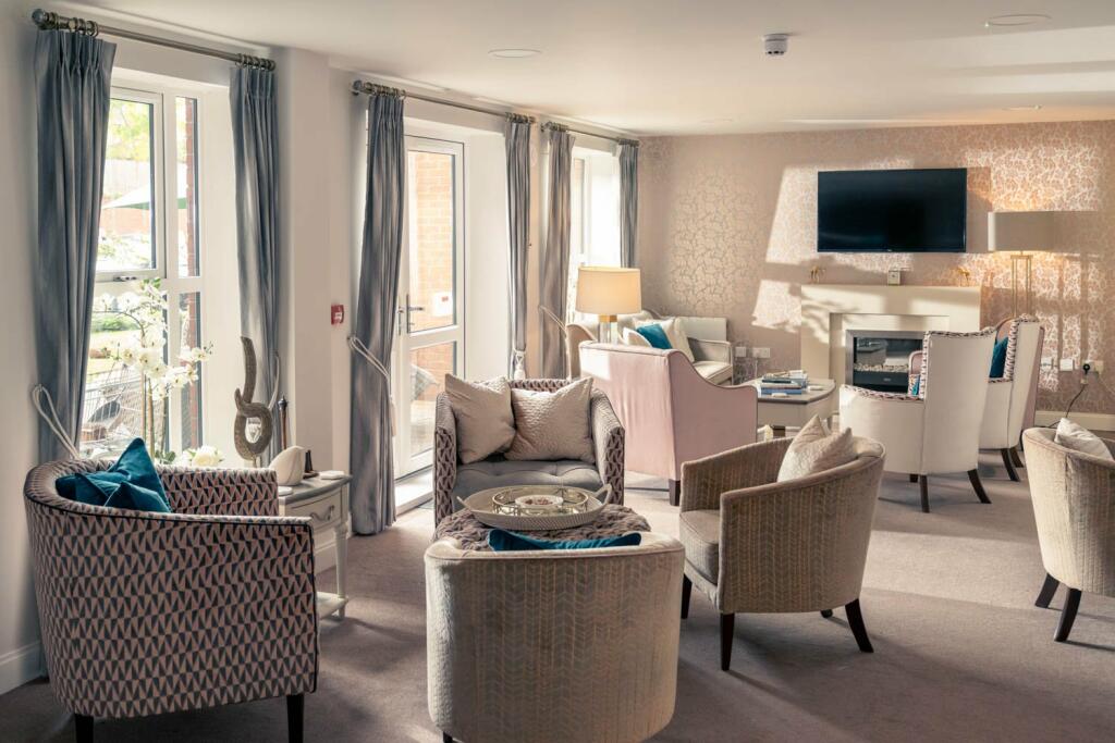 Milward Place Homeowners Lounge  