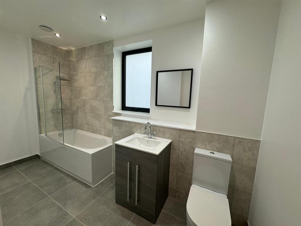 Bathroom.jpeg