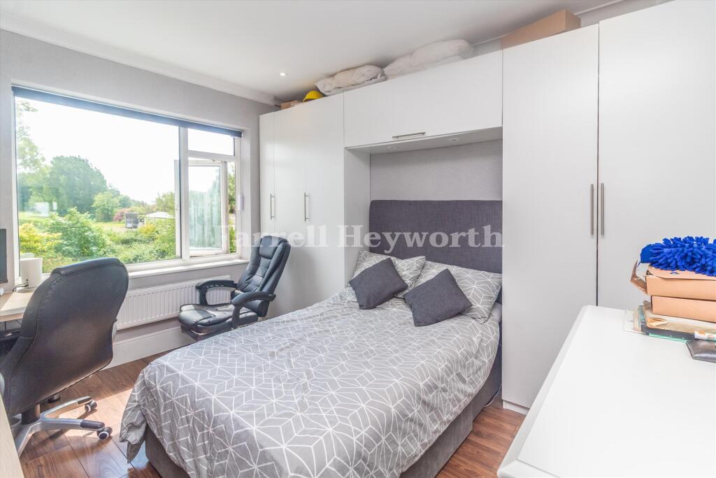 Rear Bedroom