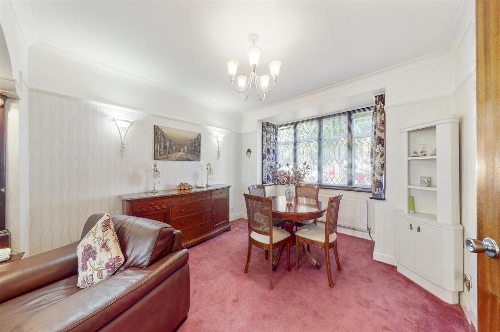 210 Carlton Avenue West - q2FHdTfBptklkBWnIfEw.jpg