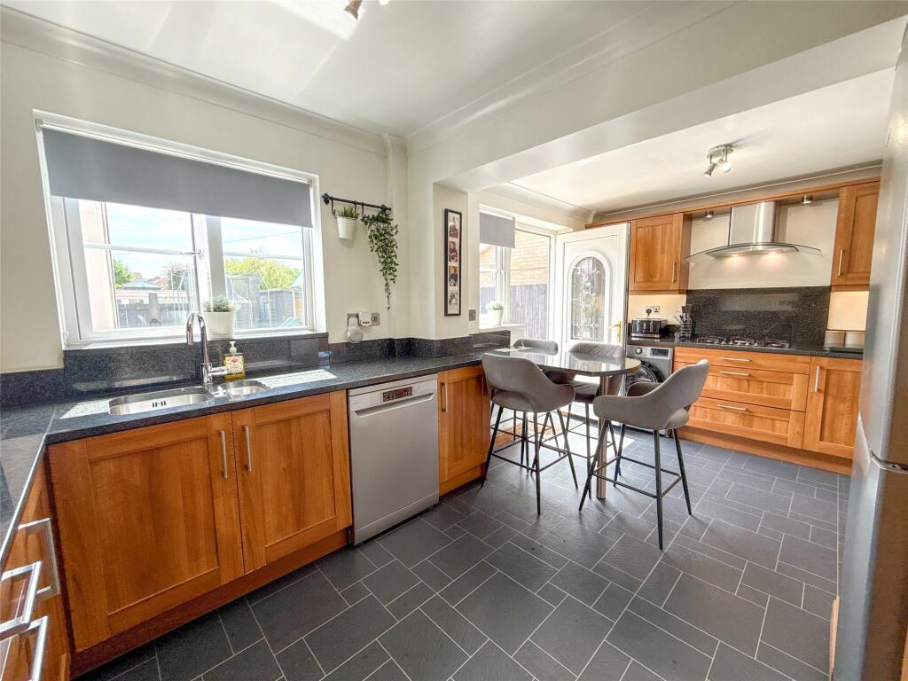 Breakfasting Kitchen
