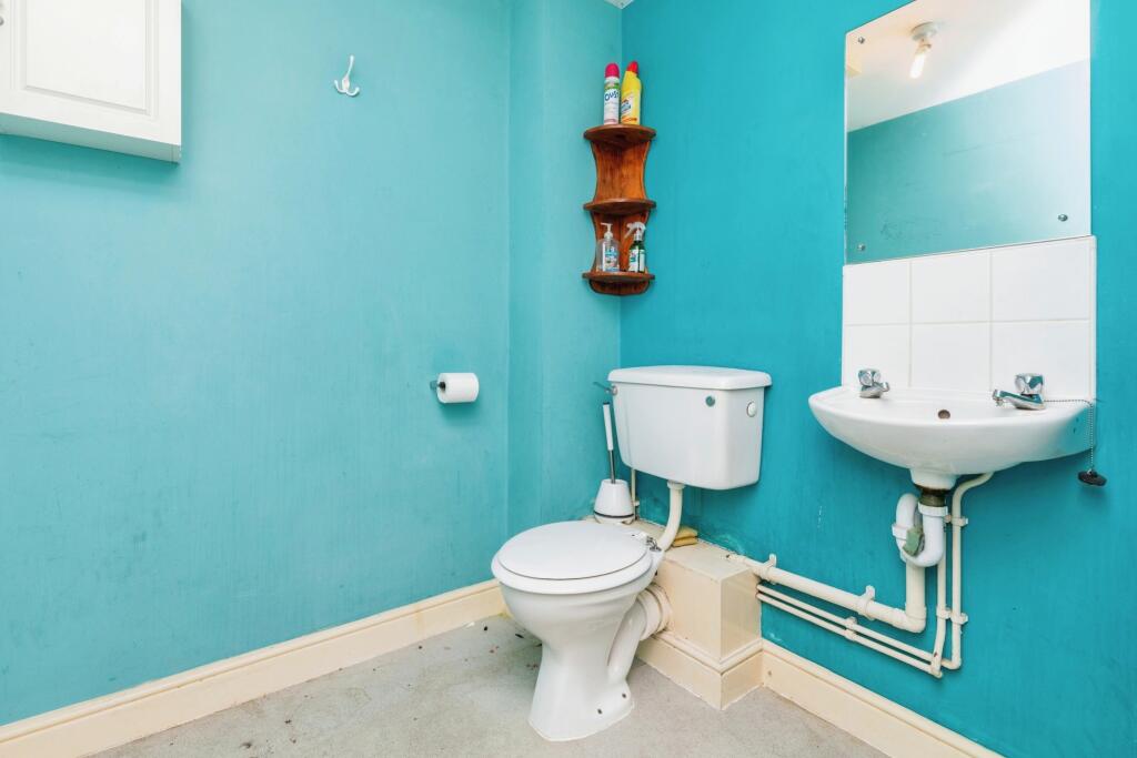 Ground Floor WC
