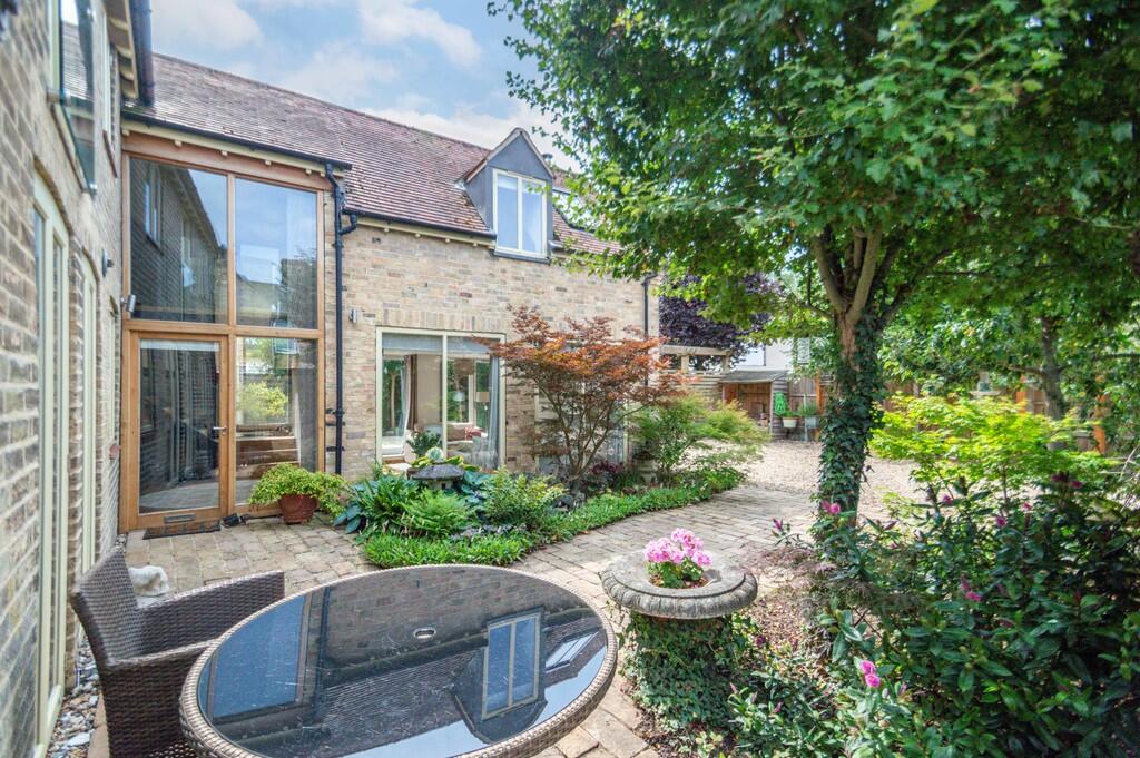 33a Hall Street-0...