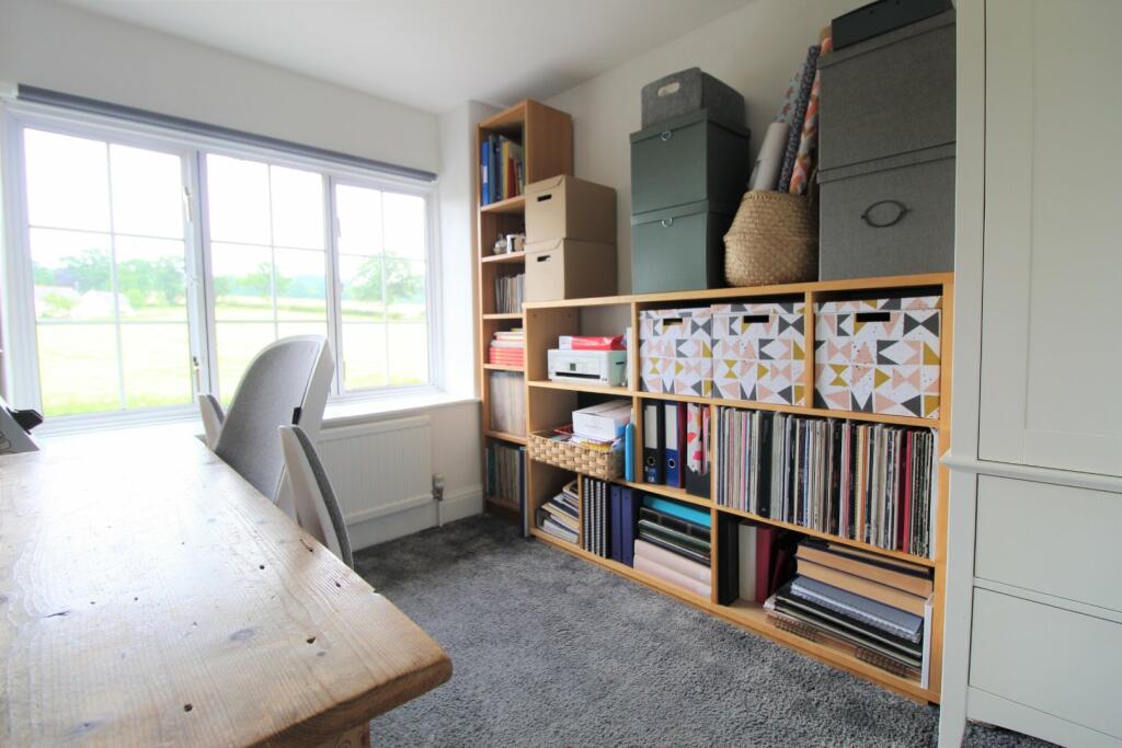 Bedroom 3/Office
