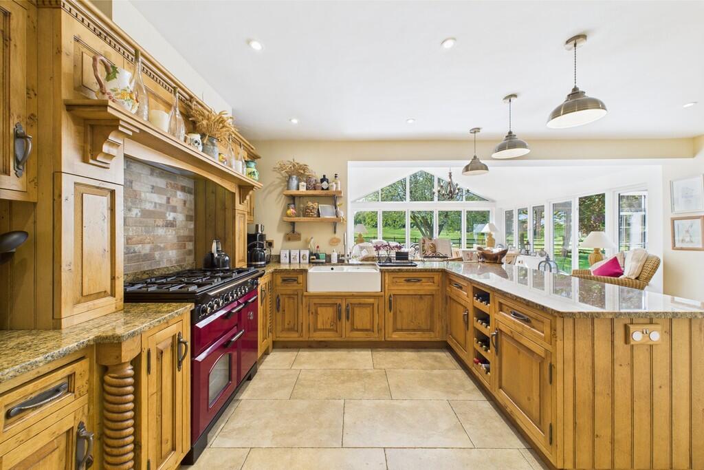 CAM01689G0-PR0465...