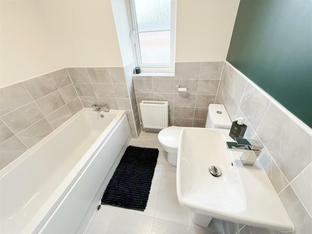 HOUSE BATHROOM