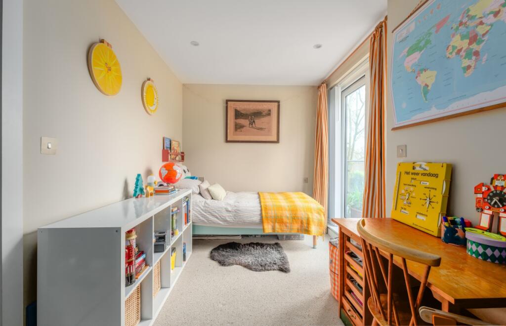 6-8_Wharf_St_013_...